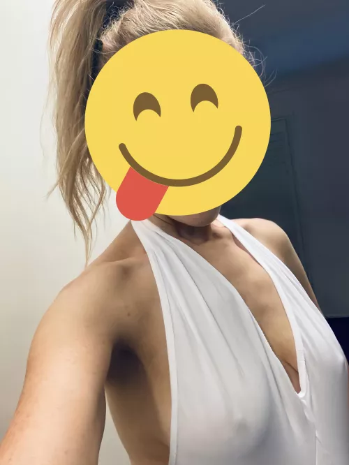 [f36] Aussie milf / Hotwife player feeling 😈 by miniskirt-milf