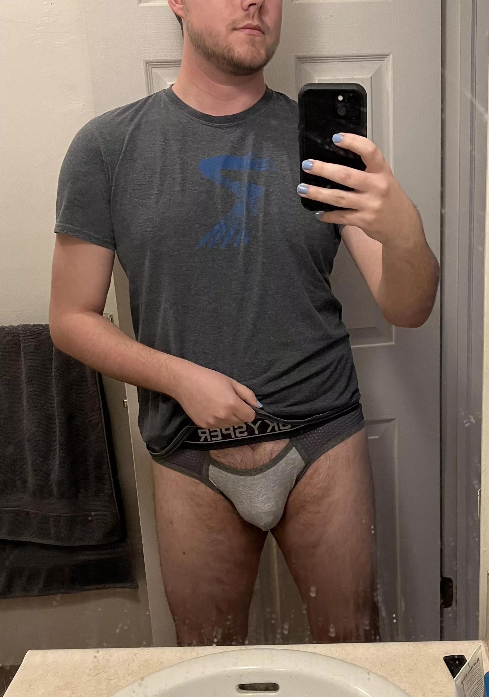 Feels good 😊 posted by BackwardsHats