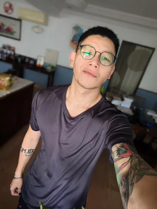 felt cute in this new top. by lilphatkid