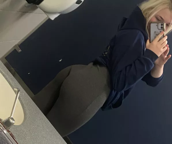 Grey by Izzy-cosplays