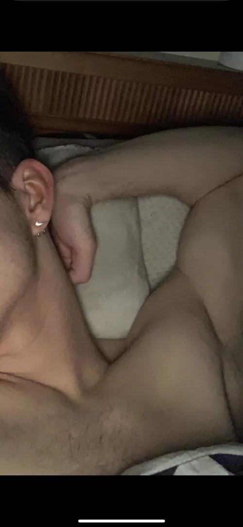 Guys who show face add me gabejust20 by Justaguy1299