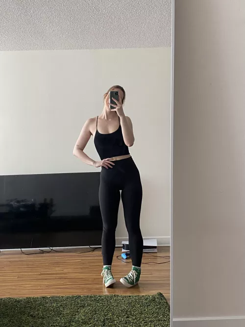 happy friday 😌 by rileymjenner