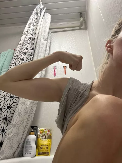 Have a nice day and go to traning 💪 by hot_white_amazon