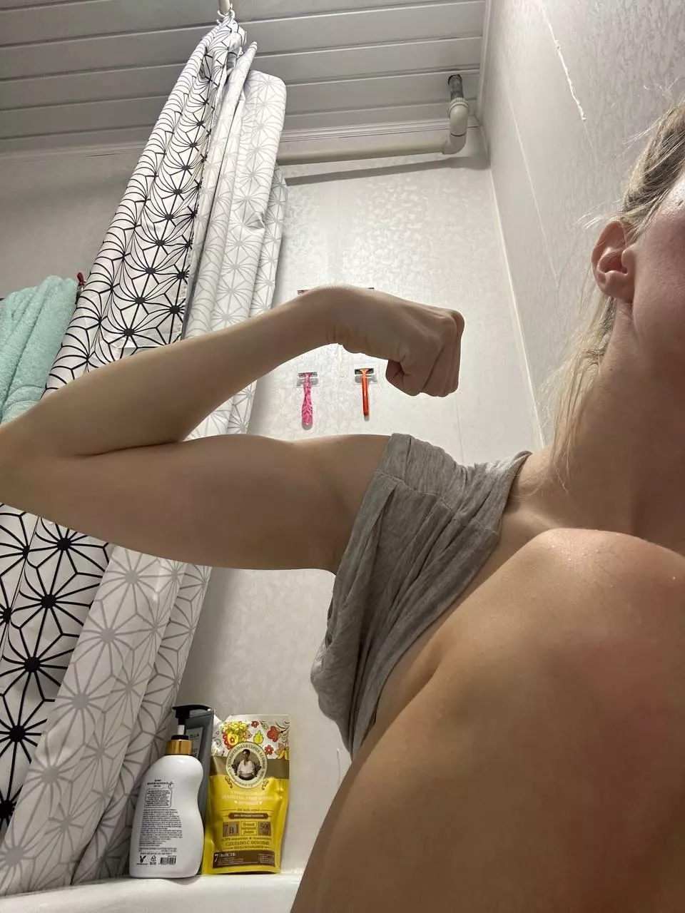 Have a nice day and go to traning 💪 posted by hot_white_amazon