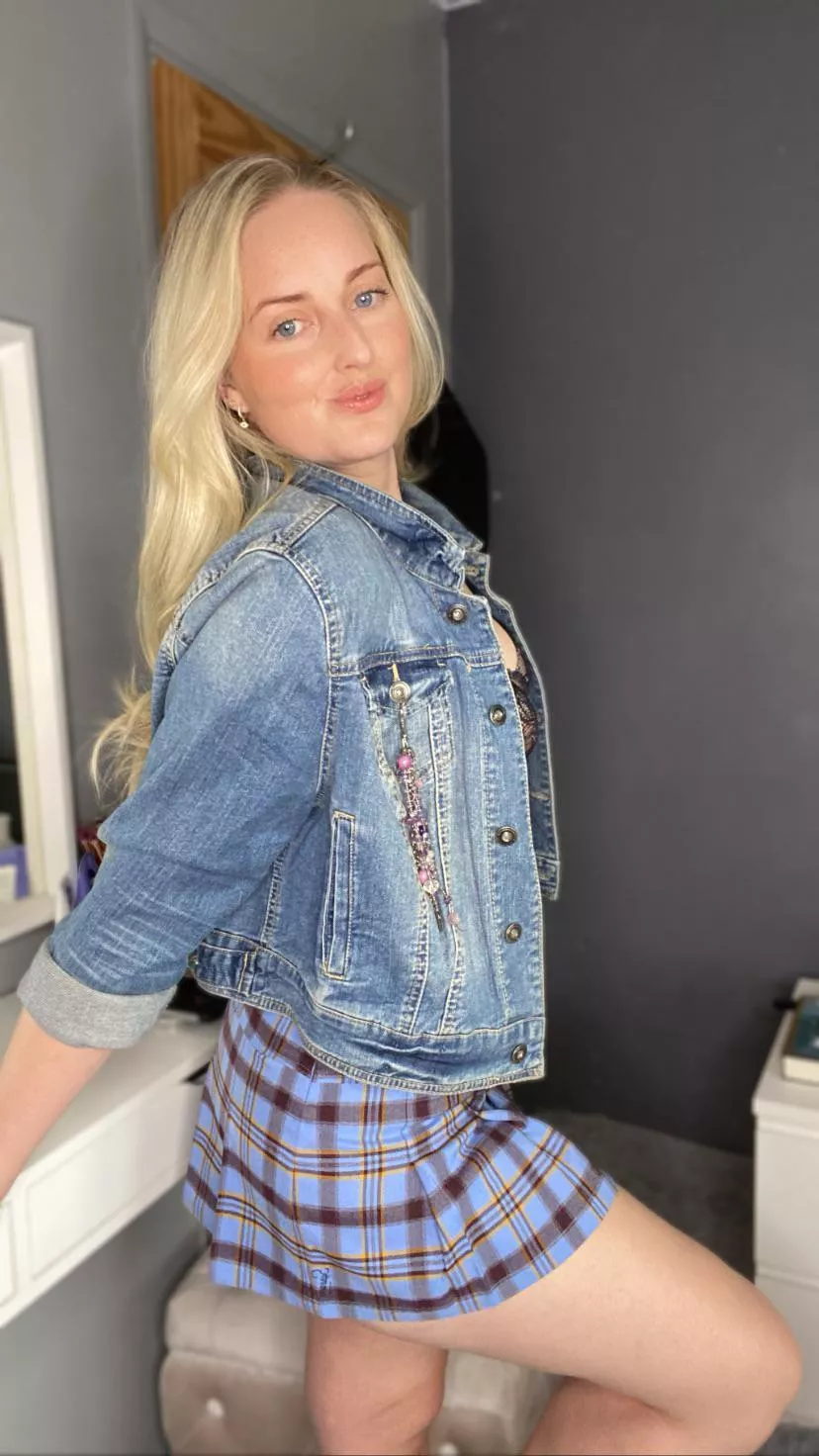 Hope I made you smile posted by Aria_Sophie