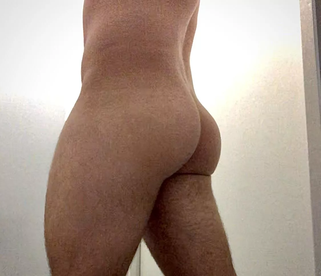 Hope you like my butt 🥺 posted by Bareback-Bandit