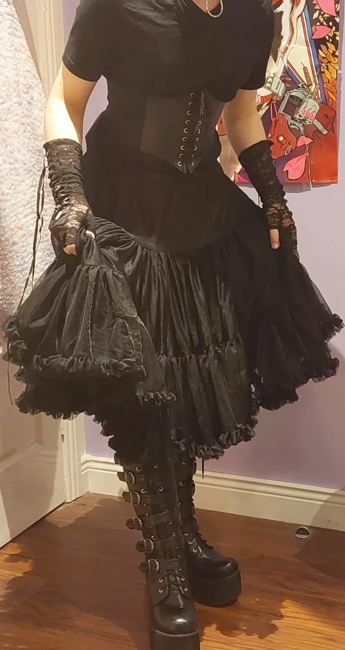 How do I look? by UncommonSonicFan