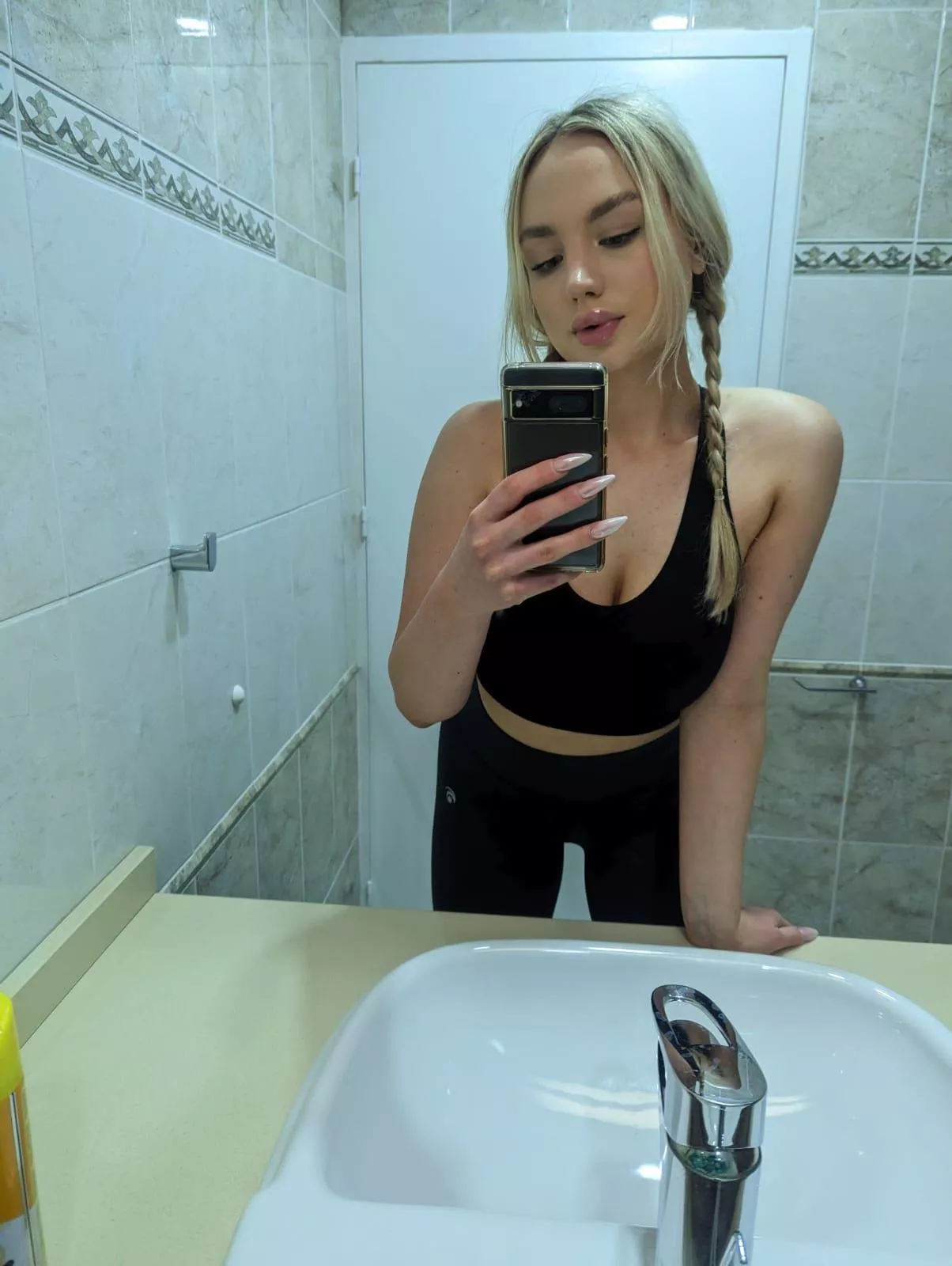 I felt cute after gym 💘 [f19] posted by Fit_Manufacturer_788