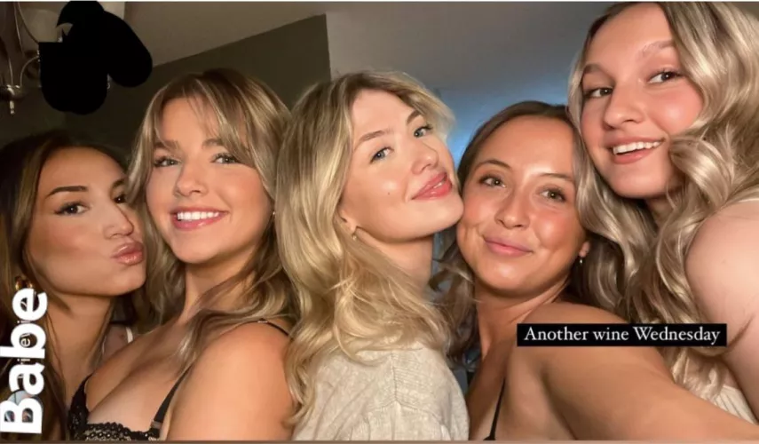 I love college by spicy_kingWest44