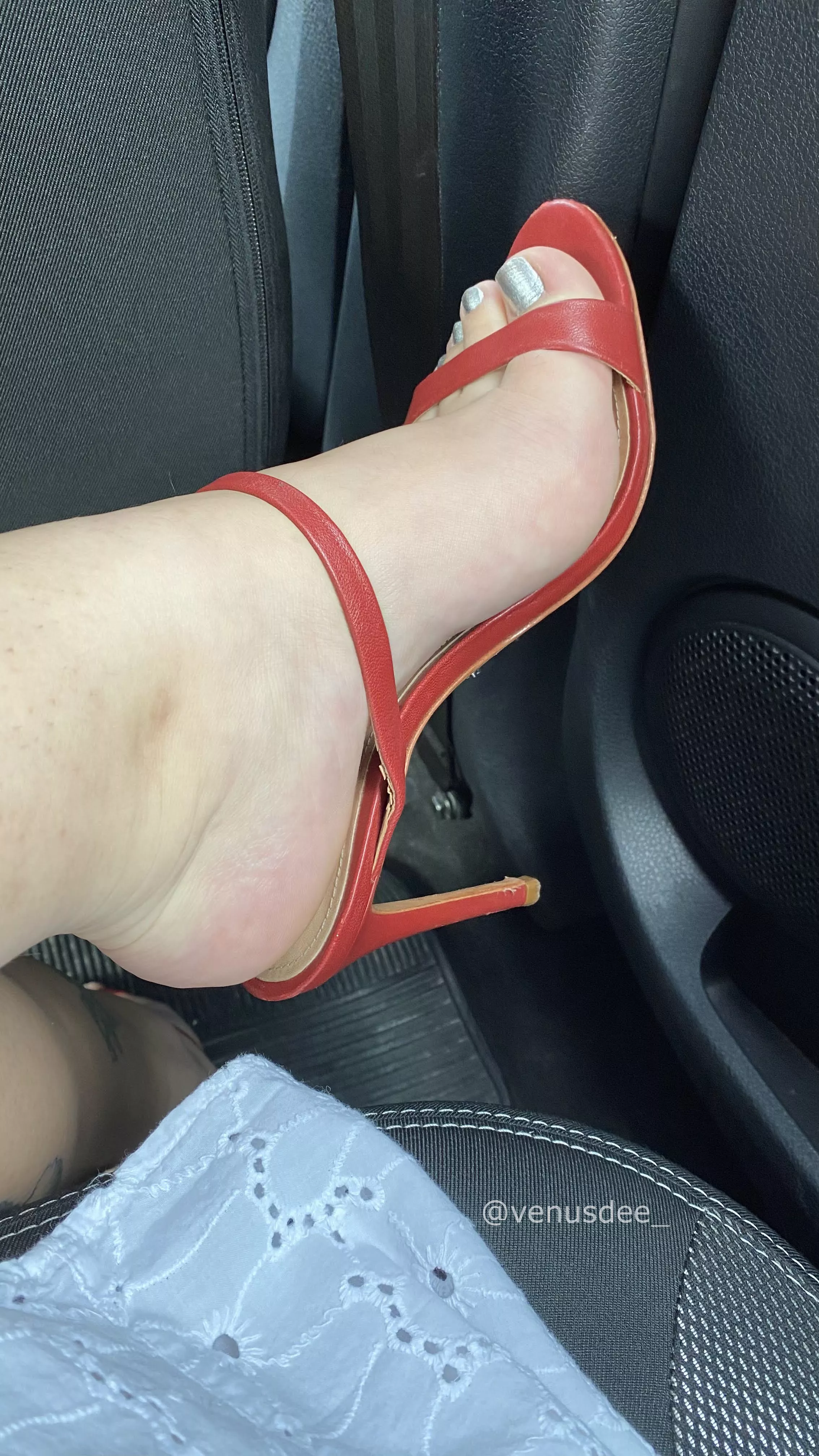 I love this one posted by VenusDee_