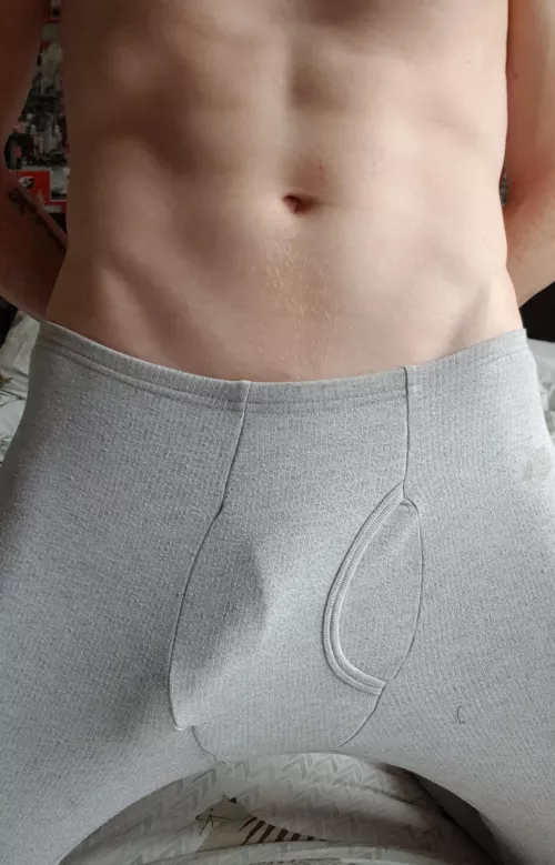 If one of my posts today gets over 1k I'll start showing my face too by juninho19912