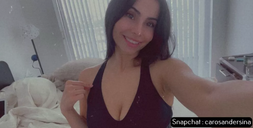 Instead of sex, let’s watch Netflix naked & see how long we can last without actually fucking 🤫💦 by babeaprilx