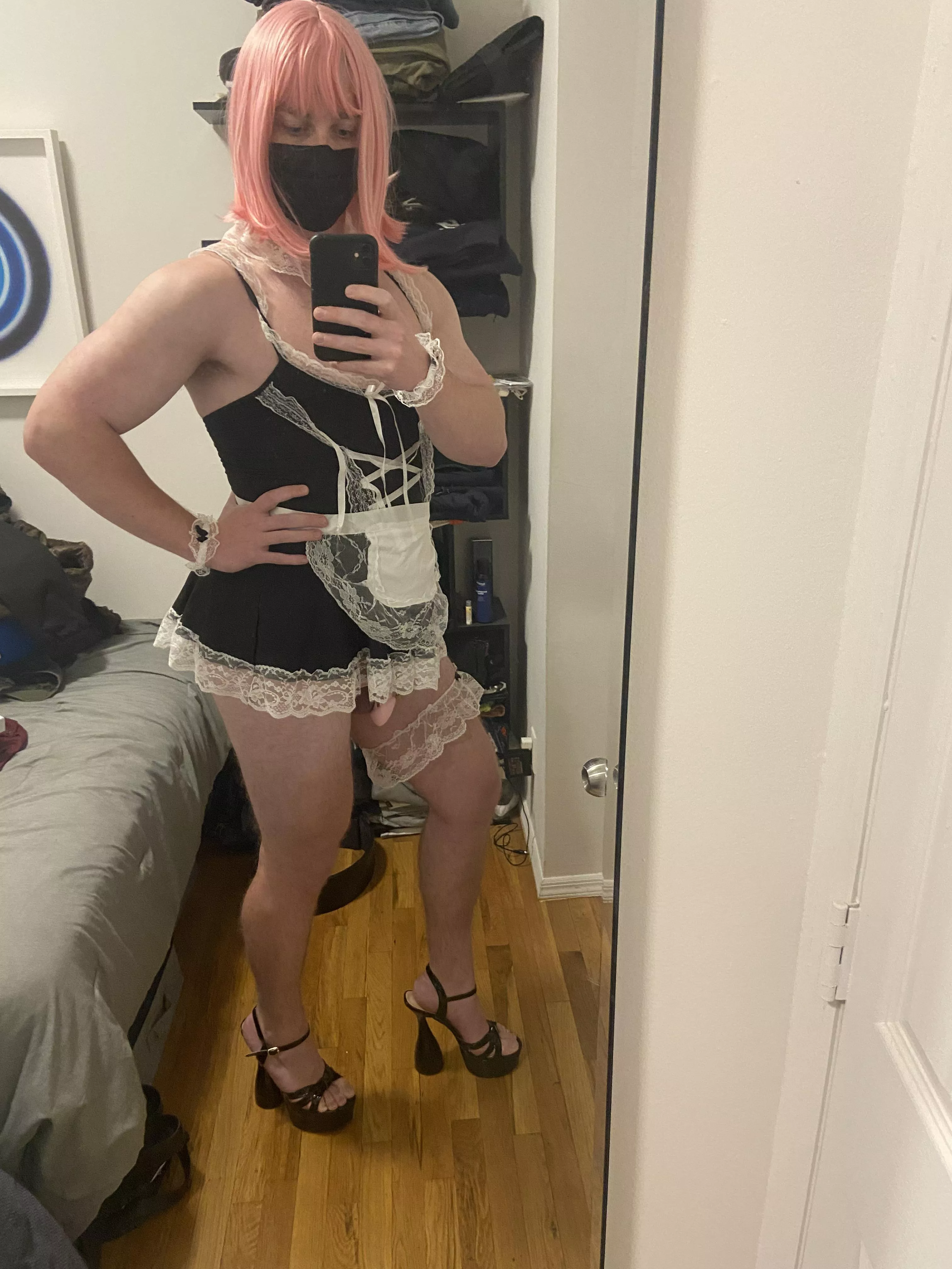 Is there a sluttier maid on this planet? Don’t think so babe hehe 😈😈😈 posted by Emmy-the-NYC-CD