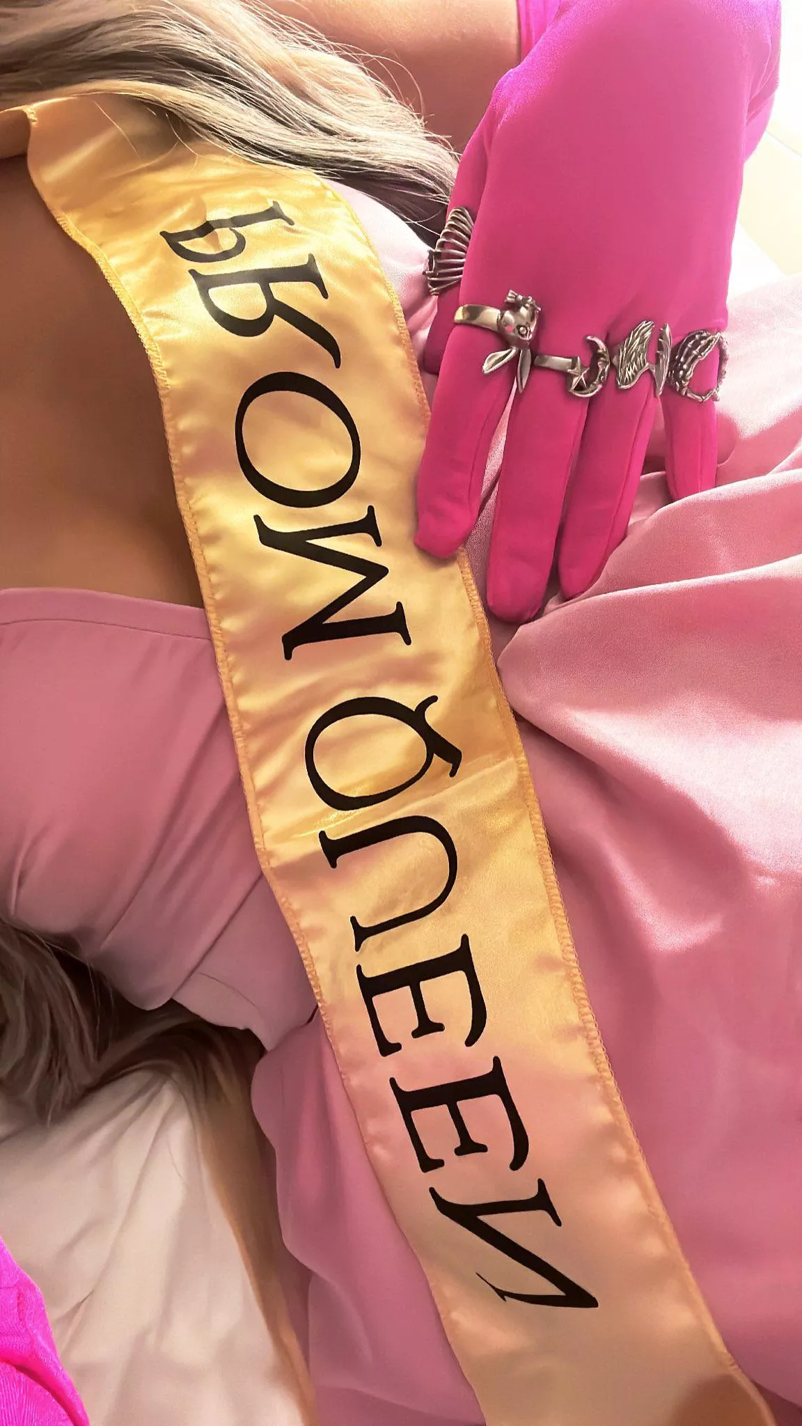 Liv Morgan posted by SheetAcrobat