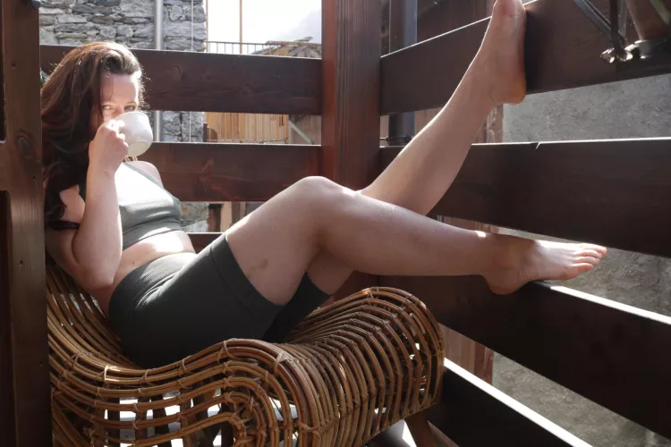 Love enjoying fresh breeze, my nipples agree by Thesquitties