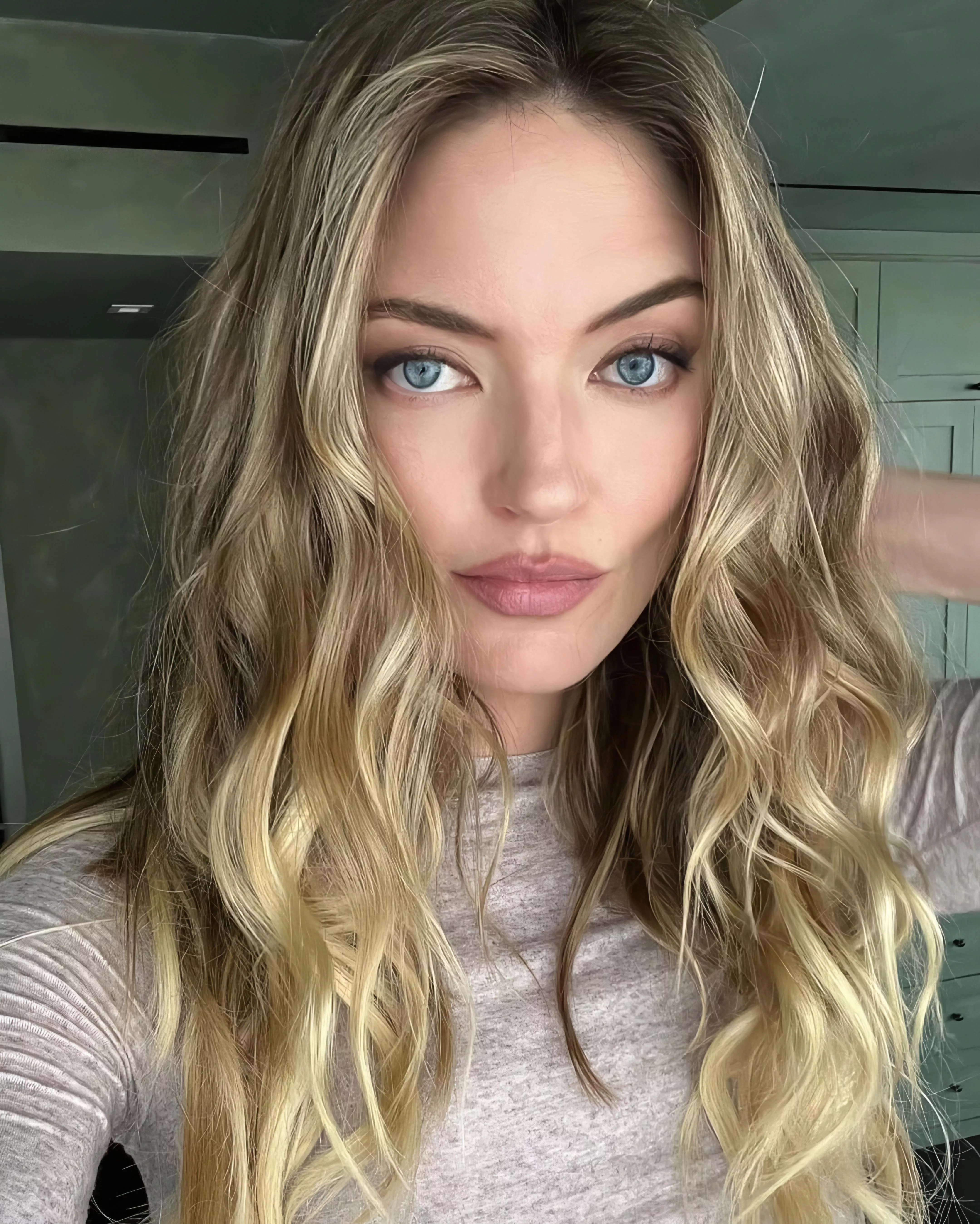 Martha Hunt posted by falseprophet69