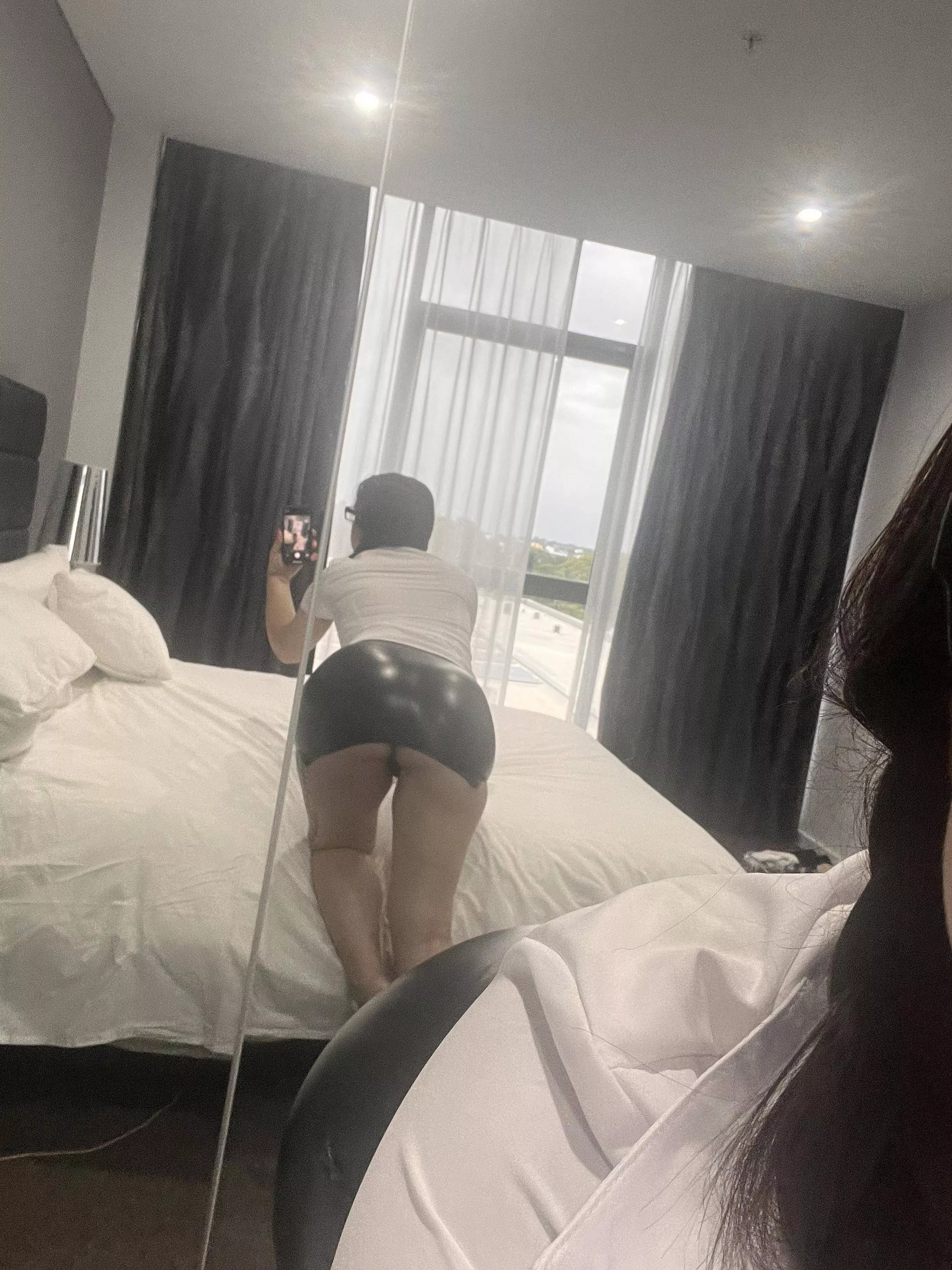 Me and my boss ran errands today at this hotel posted by xd_prox