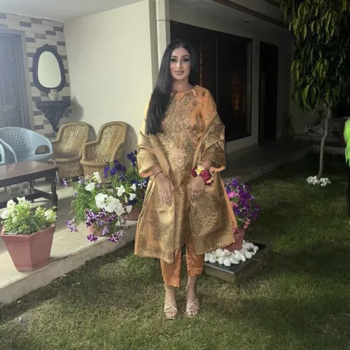 Mehreen for big white sausage cock by glutebreaker