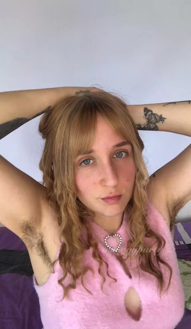 My eyes or my armpits? What caught your attention first?😉 posted by SoggyParty