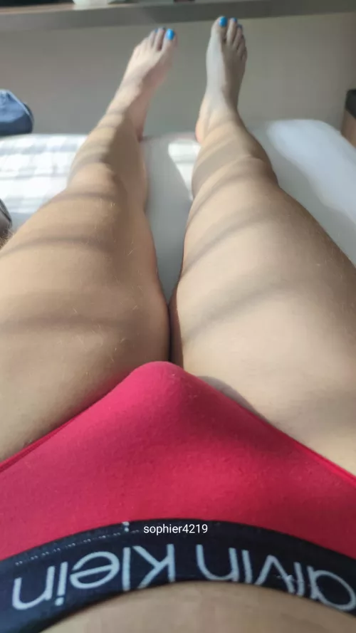 One thing my thights make You desire??? 🍗😈 by Sissysophier