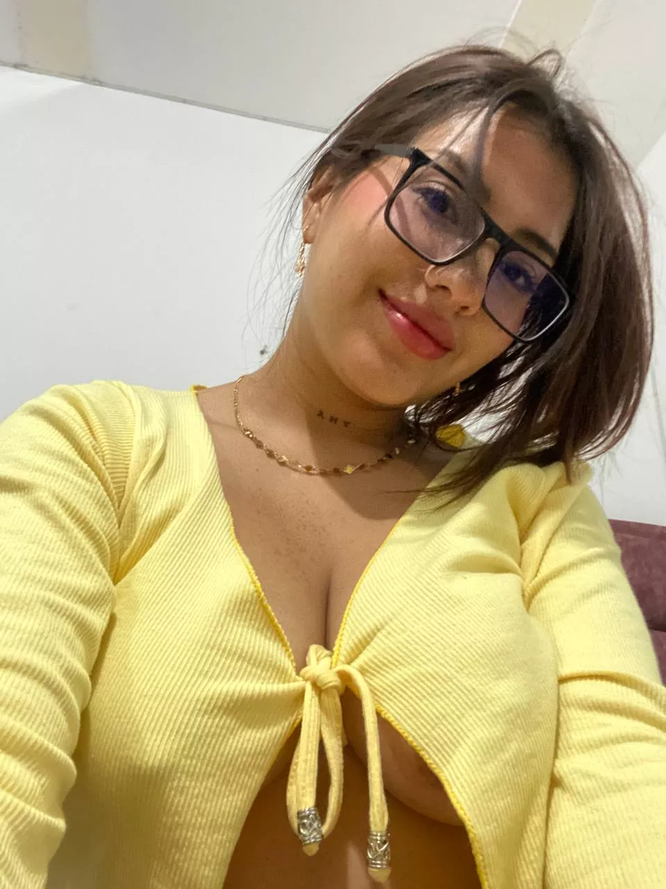 pokies in yellow posted by AdeptdEvening