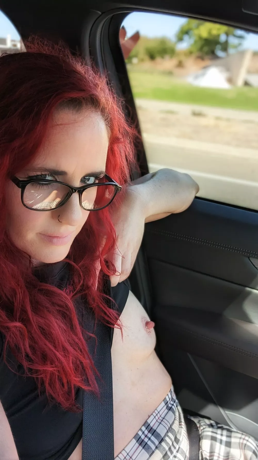 Redhaired pussy just tastes better! posted by ScarletSpencer