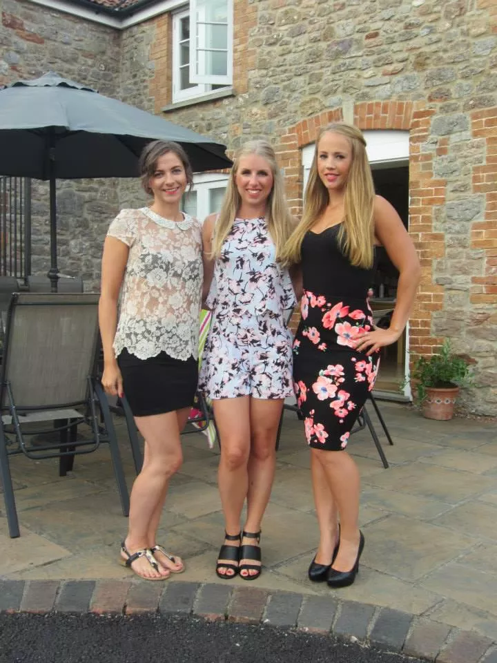 Springtime Girls posted by boilinoil