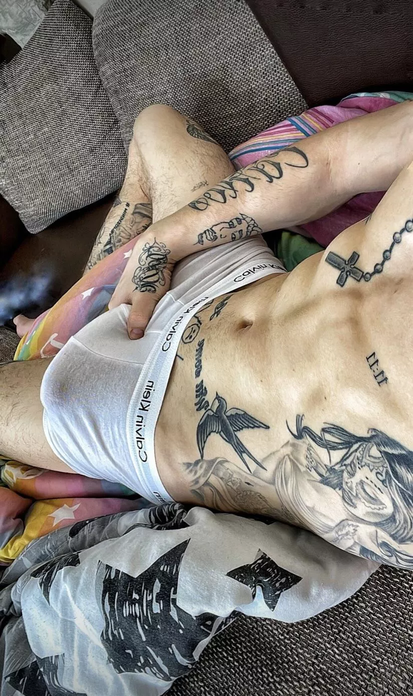 Subscribe to my OF - Link in Bio 🍆👅 posted by OfficialPupitz