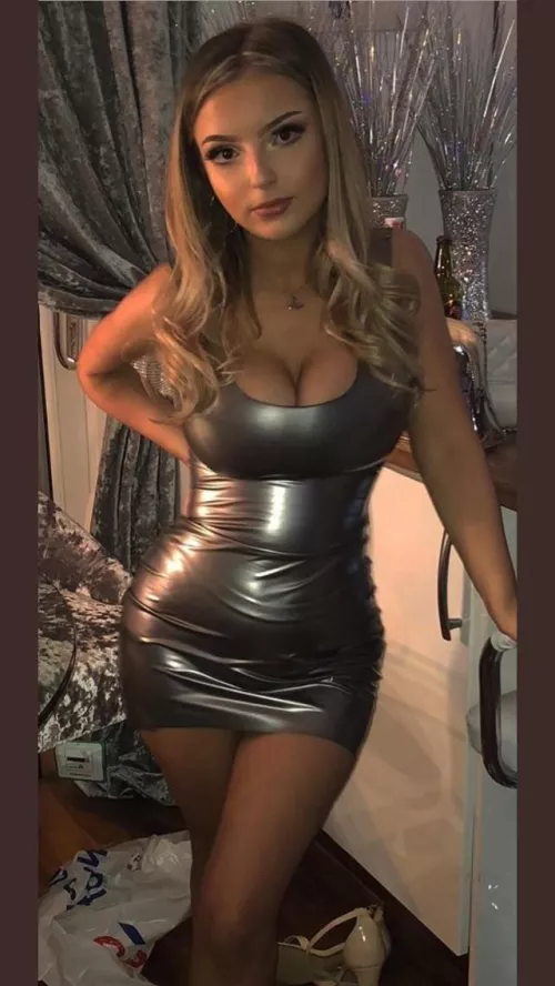 Tight Tiffany by RedStar9821