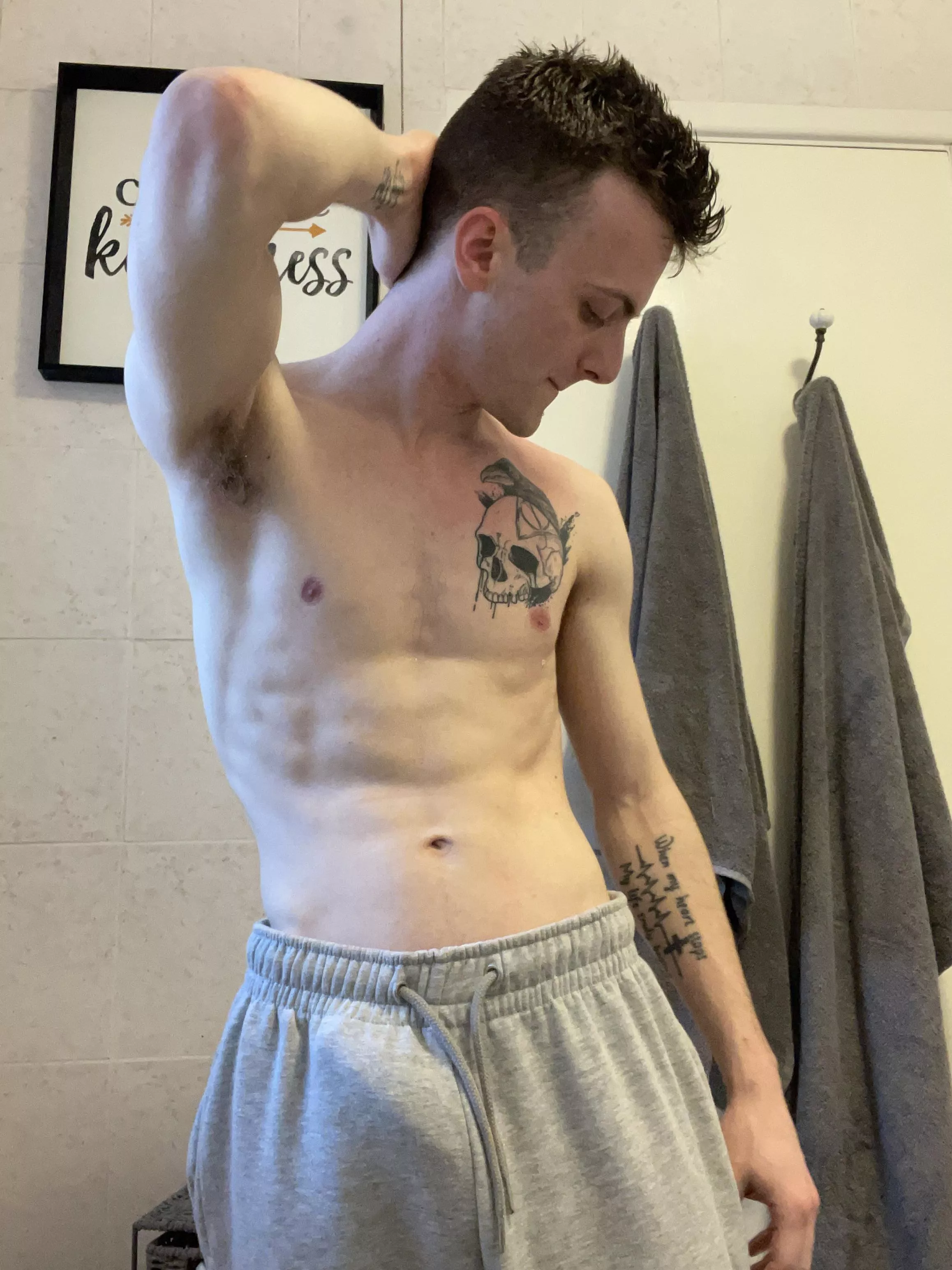 Who doesn’t love grey sweatpants posted by Whole_Platypus3678