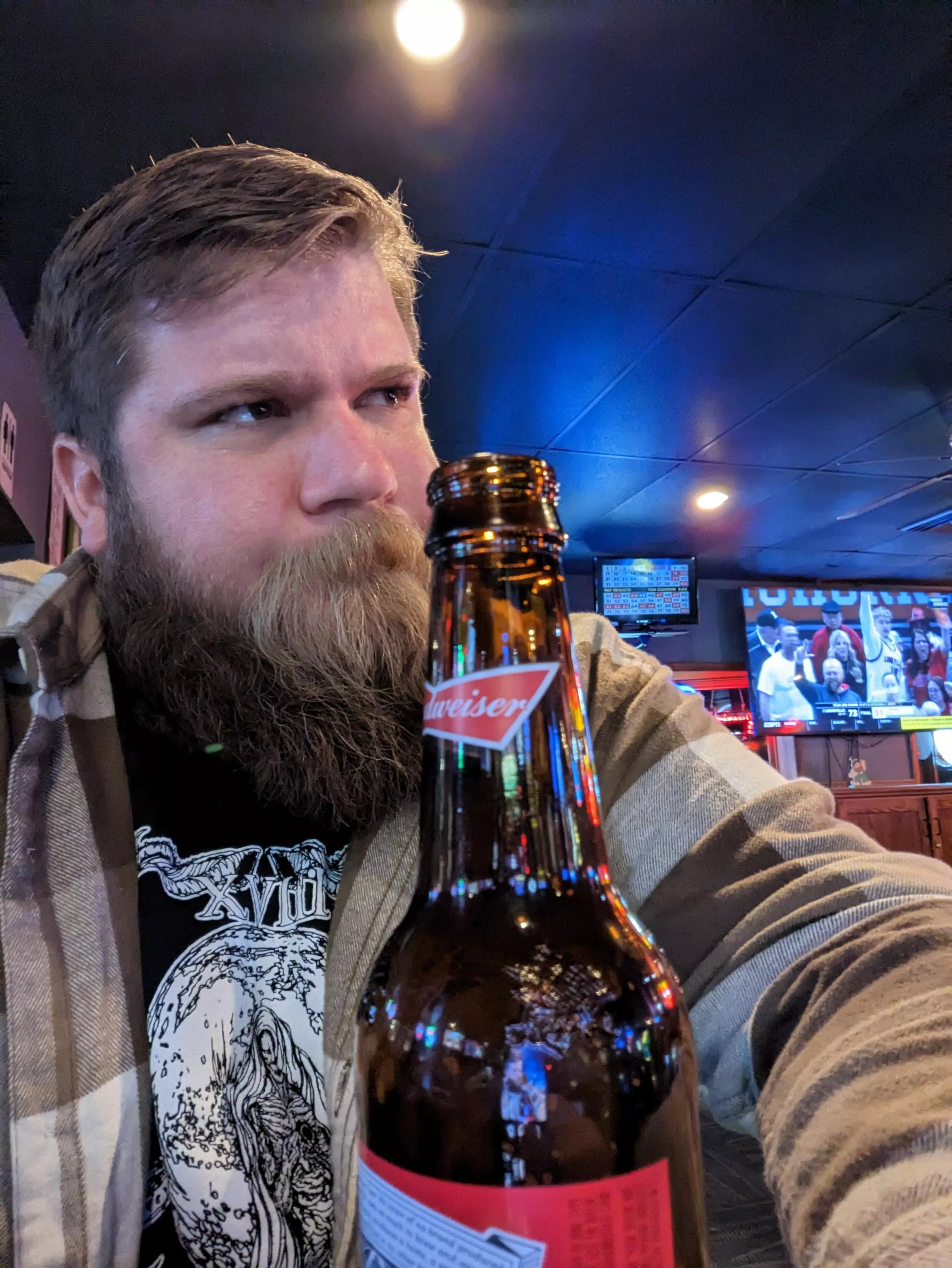 Who's going to buy me a drink posted by smokeybear911