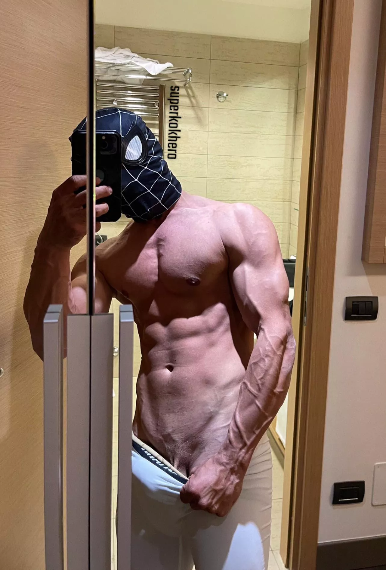 Would u smell my pubes?😏 posted by superKoKhero