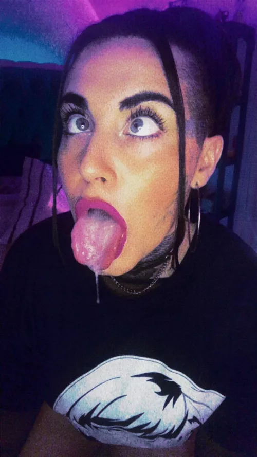 Would you let the curvy goth teacher fulfill your fantasies? by Vic_grillet