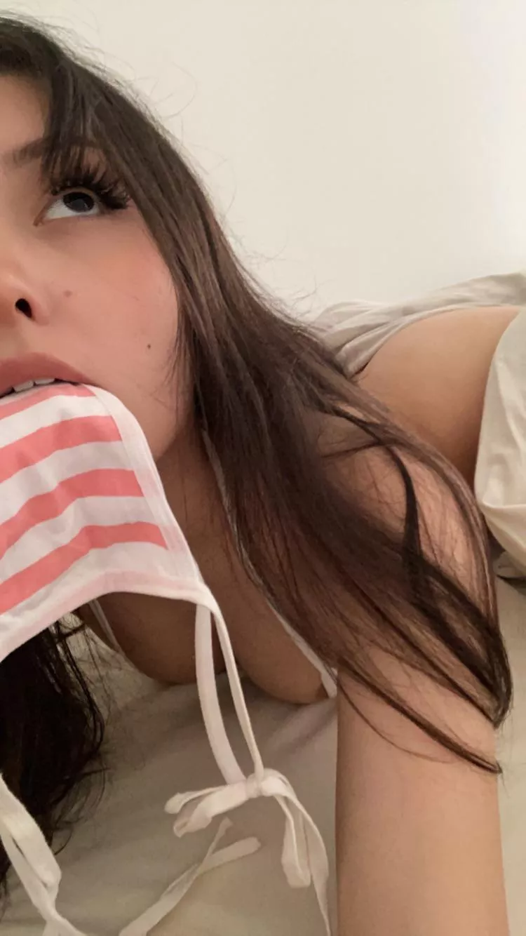 You coming to bed with me? posted by onlychxr