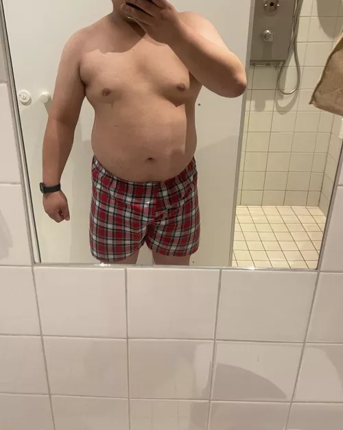 you see me in the hostel showers, what do you do by aaaqqqppp