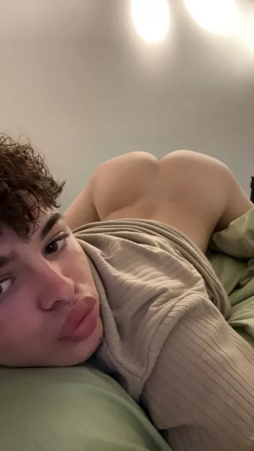 18 fem :) straight guys hmu with pics. Snap in comments by Wild_Bicycle_3072