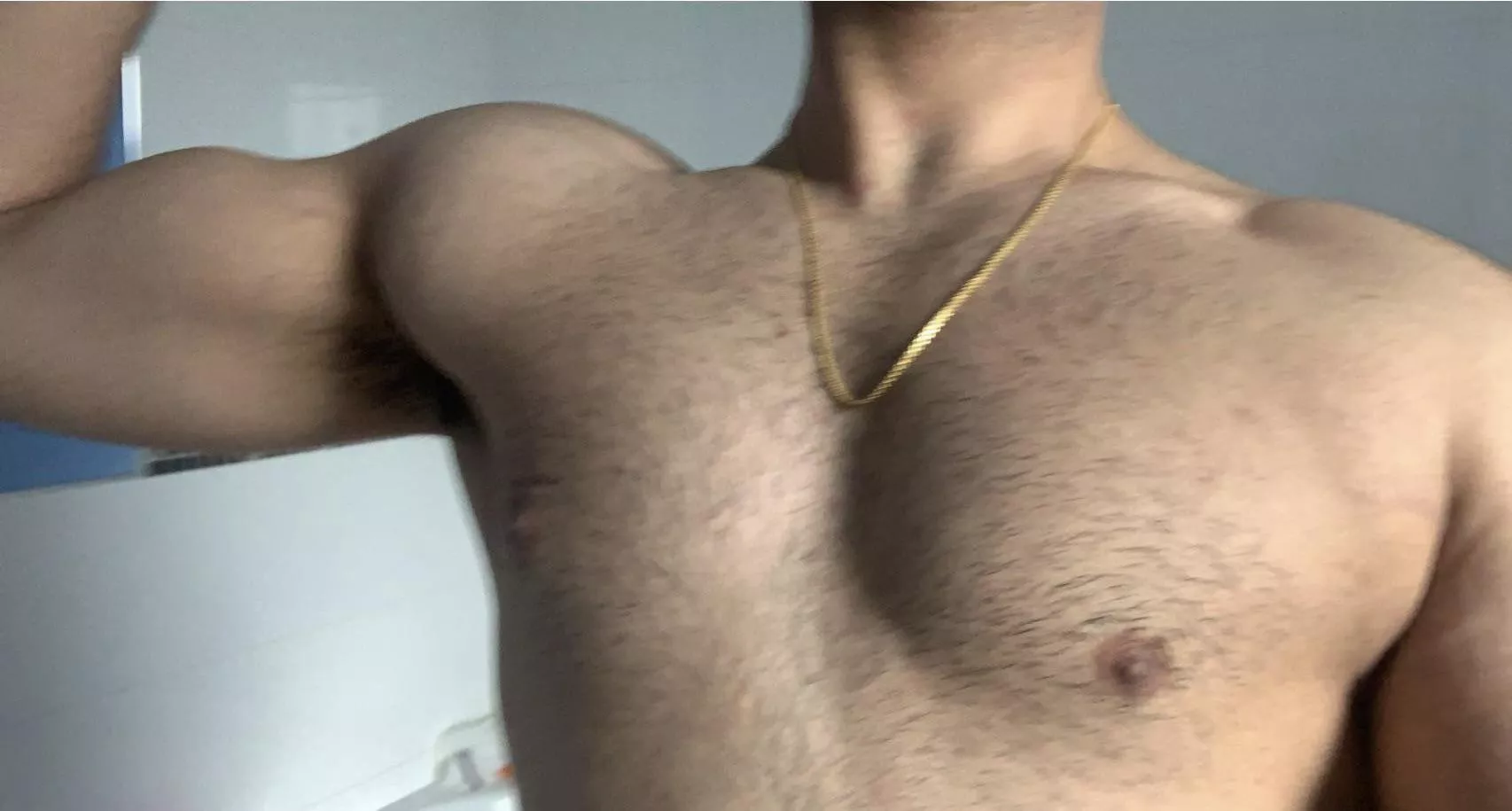 21 jock. Dom top looking for submissive muscular bottoms. Snap - adillon4876 posted by brownboi4448