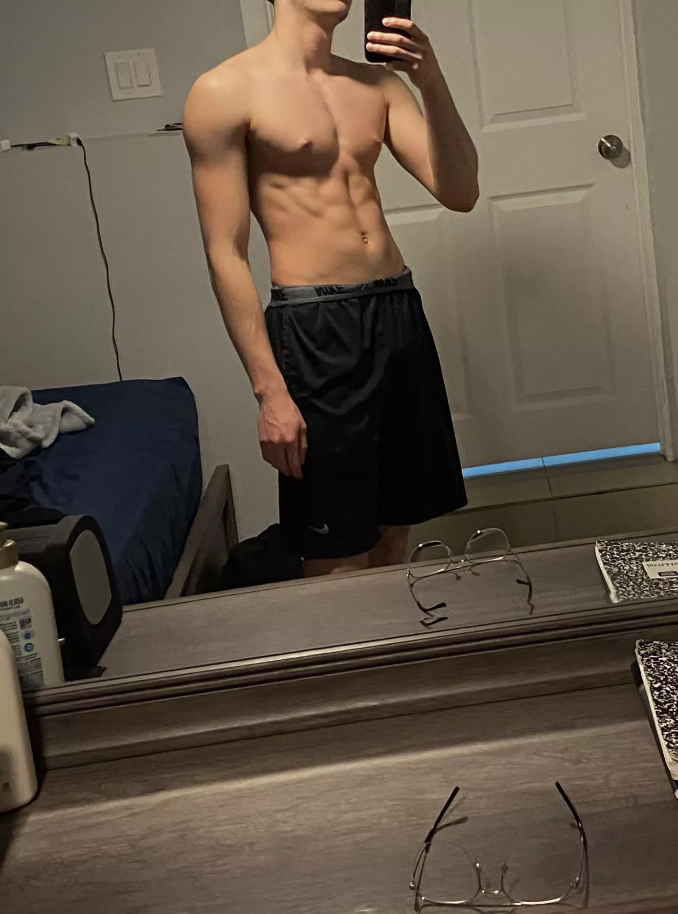 22M An experienced bull hunting for hotwife’s and MFM posted by NeedleworkerFuture13