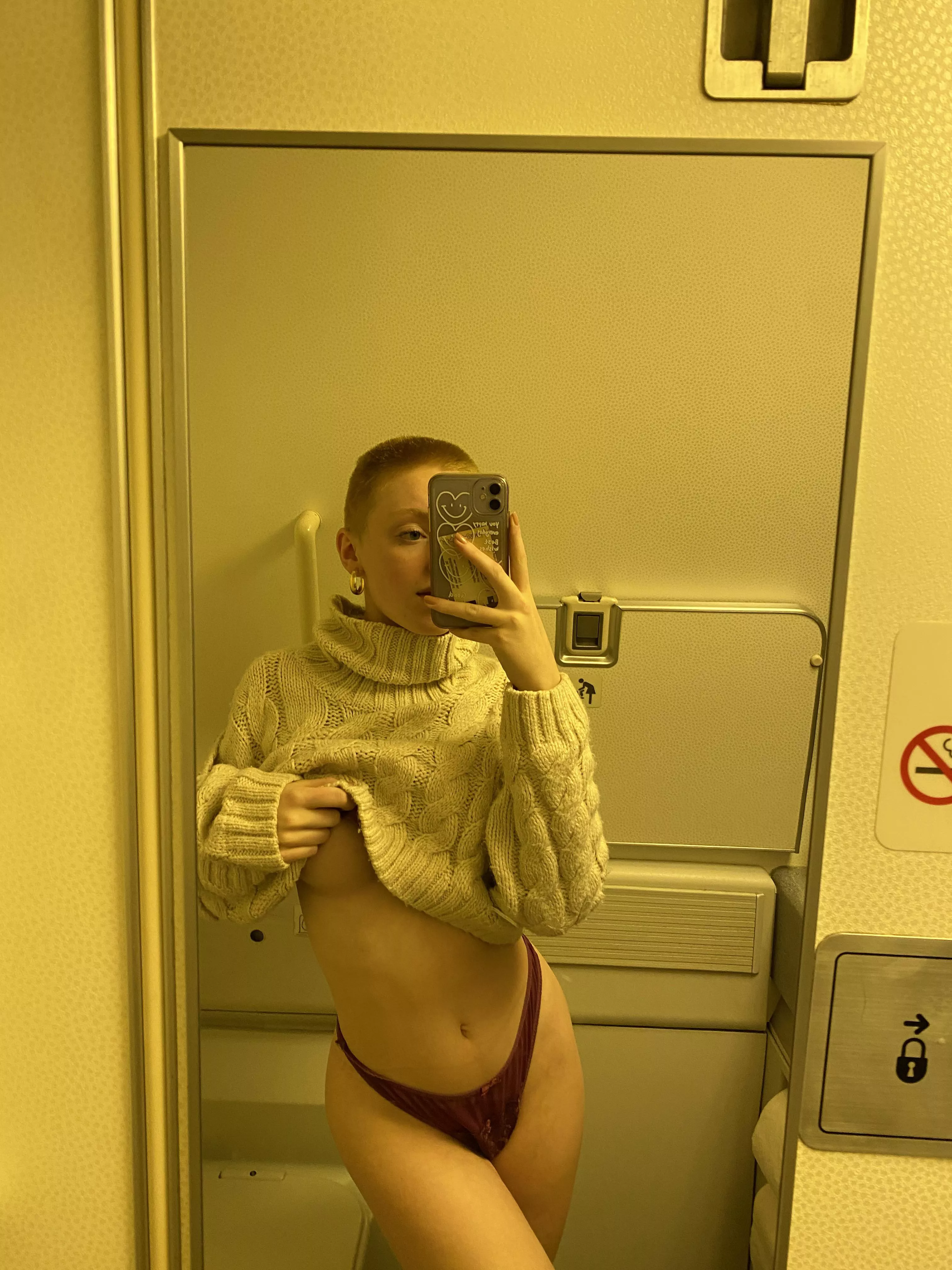 Airplane toilet😝 posted by maite_buzzcut