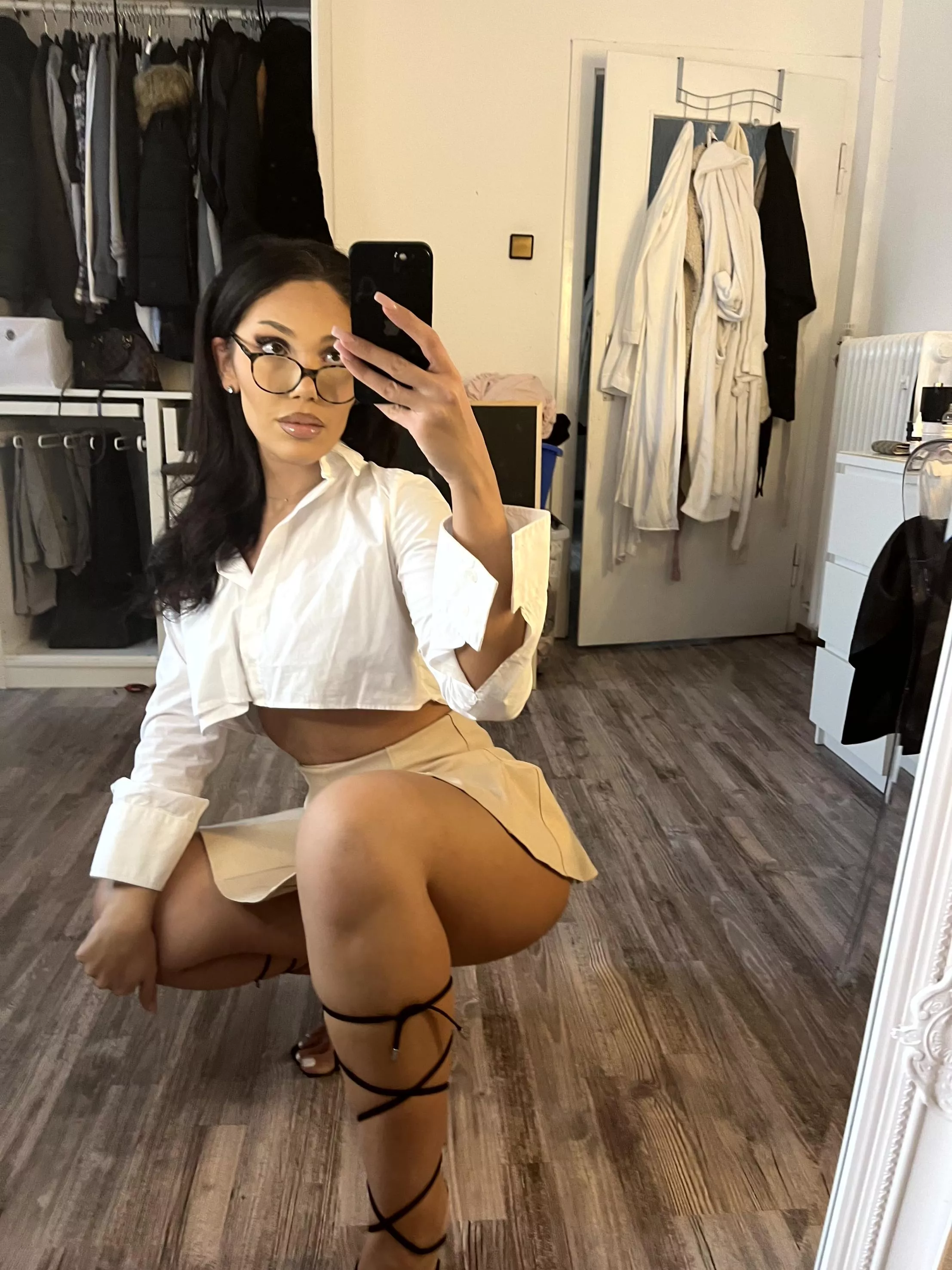 Am I sexy enough to fuck? posted by Absentlyskirl523