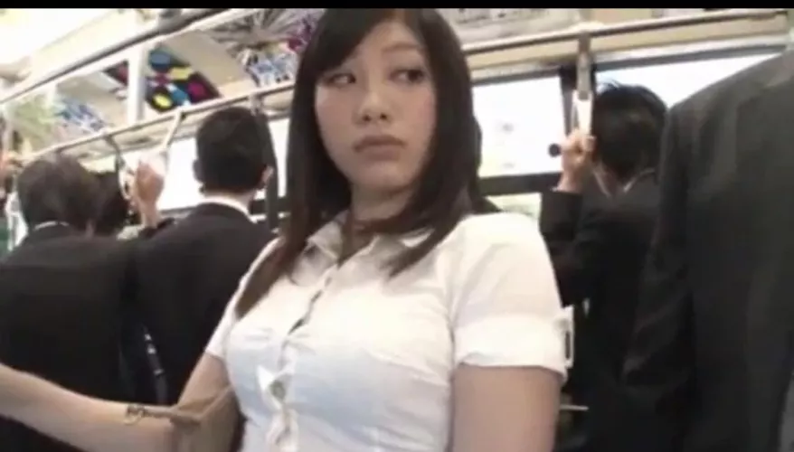 Anyone have code? Her name is Akari Hoshino by KickNervous13