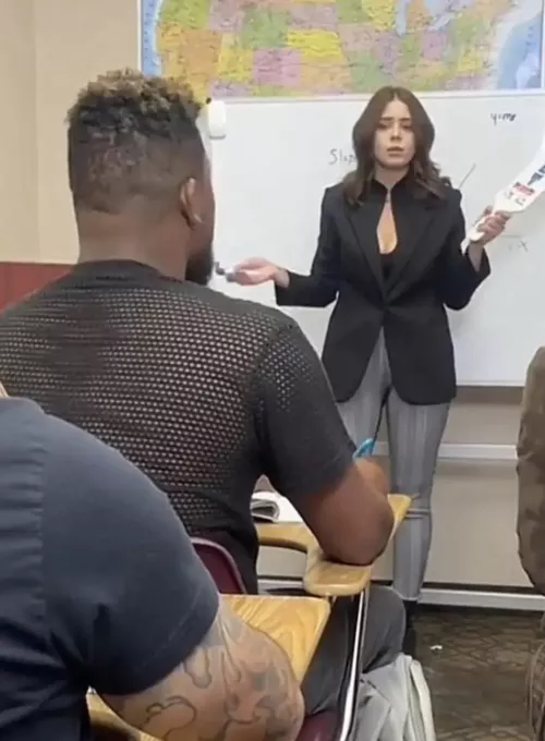 anyone know her by snombuw