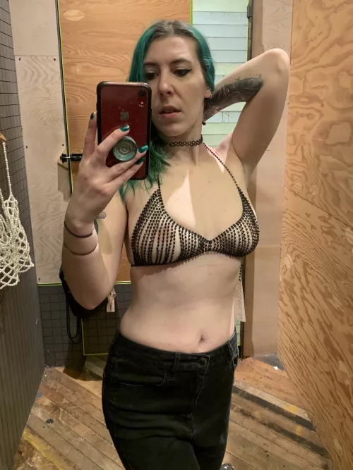 Barely there bra by sirenskiss3