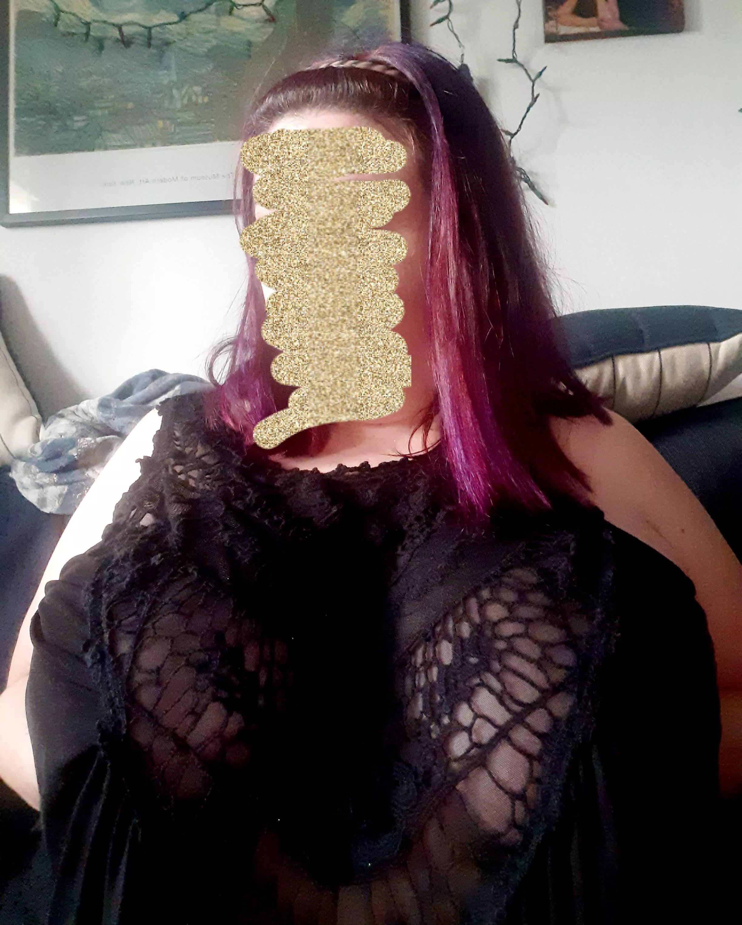 Caress me posted by flirtyglitter