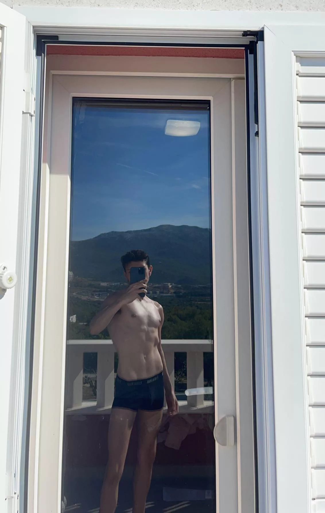 Dm me;) 19 posted by kieranjbennett