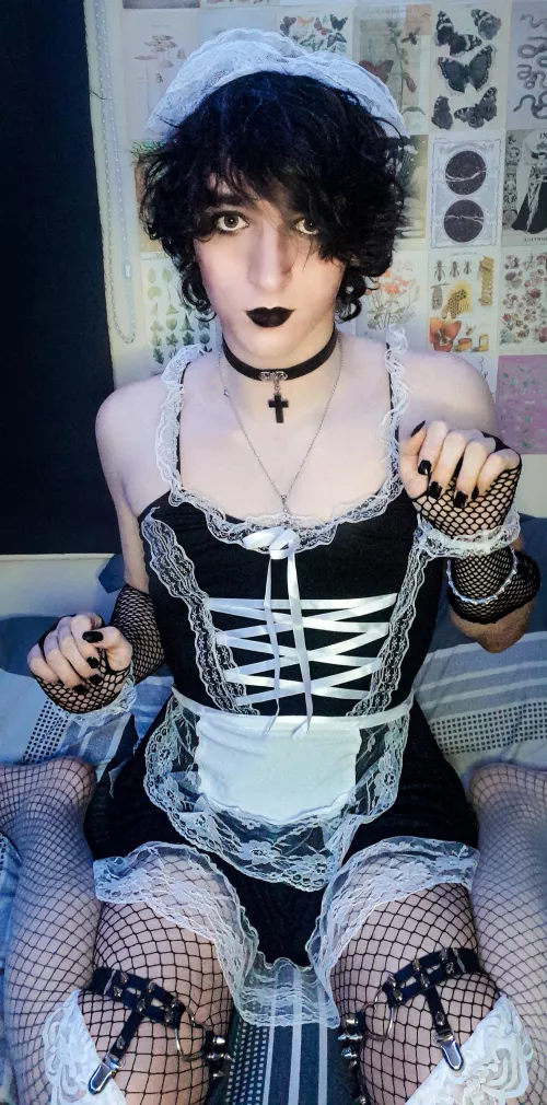 Do I look cute in a maid outfit? 😳 by Aura_is_questioning