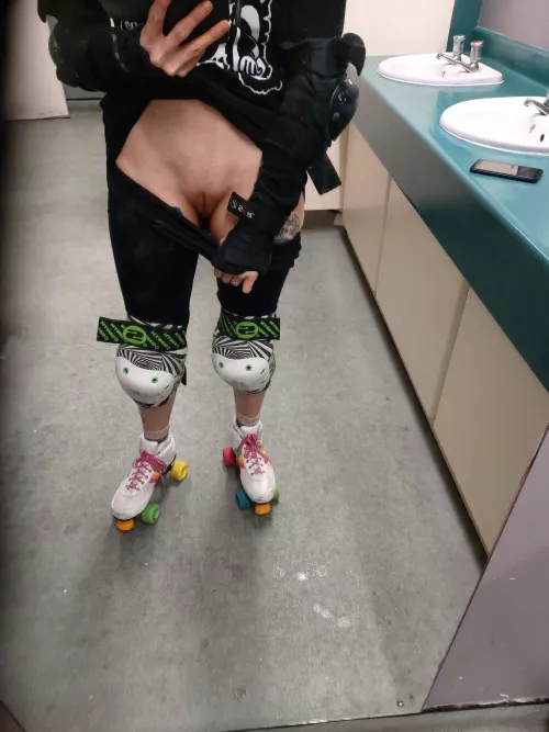 Flashing in the skatepark by Outside_Ad4957