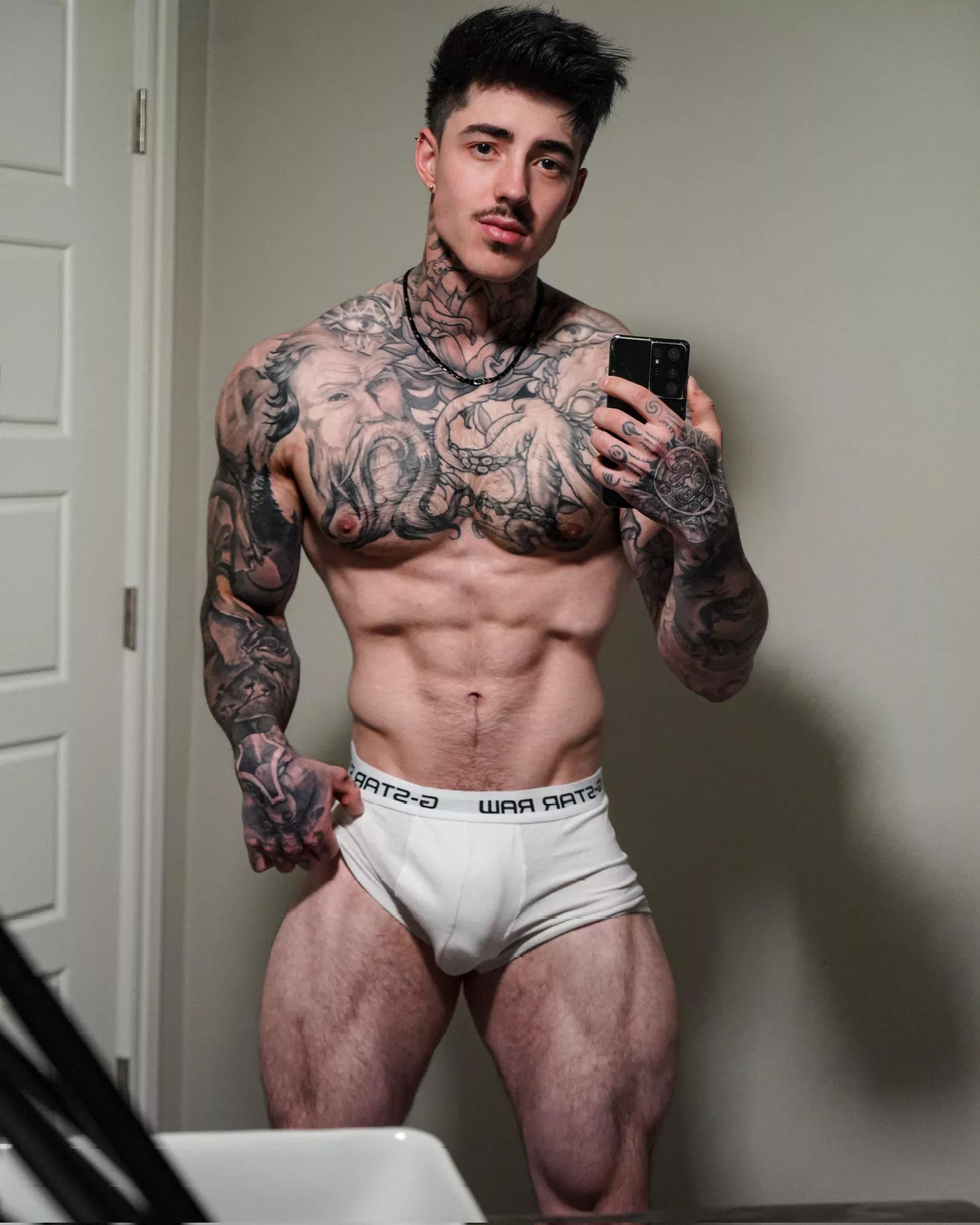 Follow the v all the way down posted by Jakipz