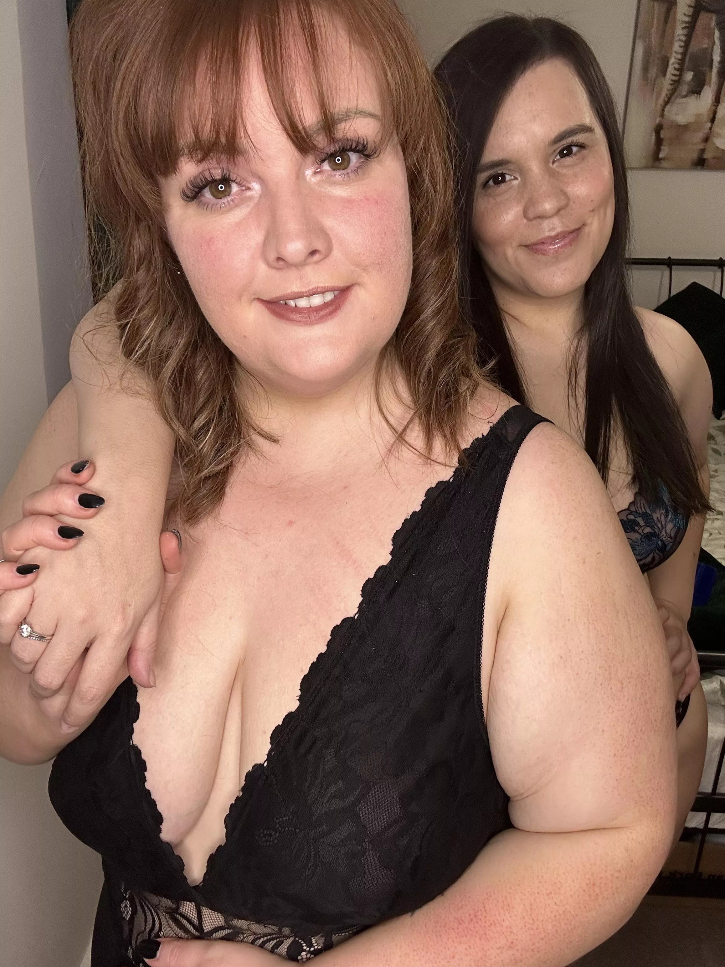 Happy saturday everyone posted by thickthighs_twinkly