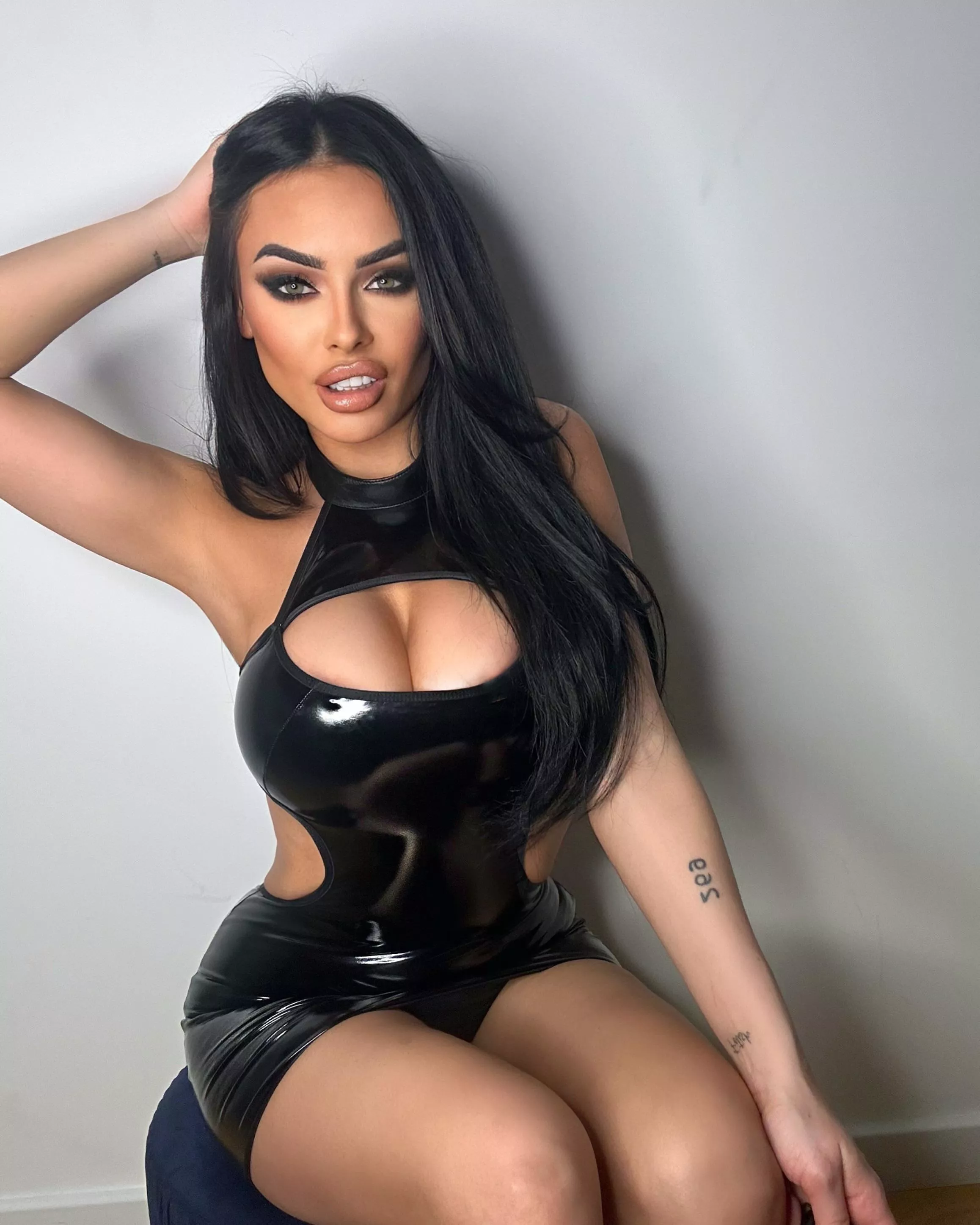 Have a kinky Saturday 👄 posted by evilwomanqueen